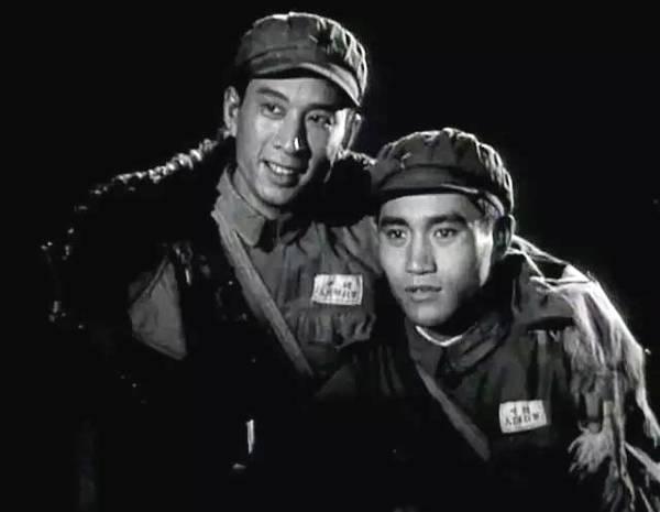 电影往事;冯喆主演五十年代老电影《沙漠追匪记》中的四位演员