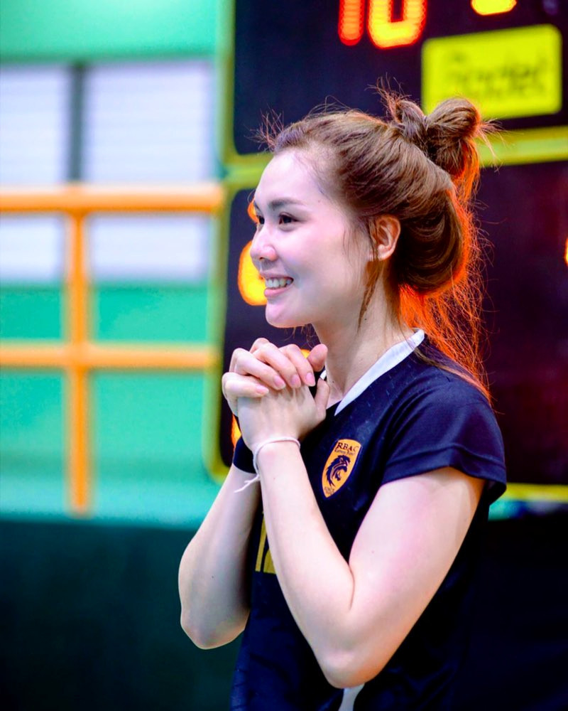 泰国17岁女排运动员素颜照走红,网友称这才是