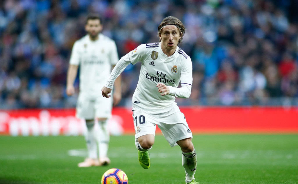 皇马巨星恐复制C罗悲剧 老佛爷抢巴萨猎物清洗