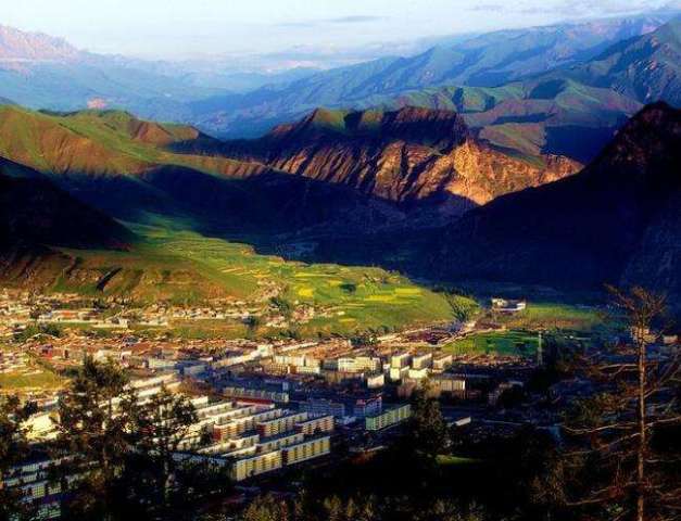 迭部城区人口_迭部地图(2)