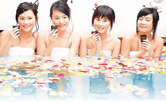 去日本泡温泉,别带着手机发朋友圈了,日本人很