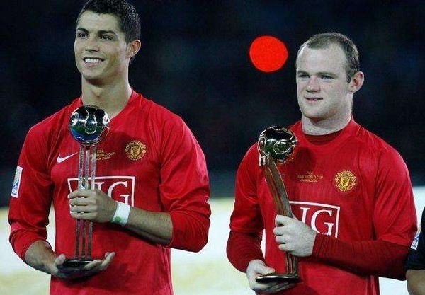 【解码】曼联10号的光荣传承:从丹尼斯-劳到鲁