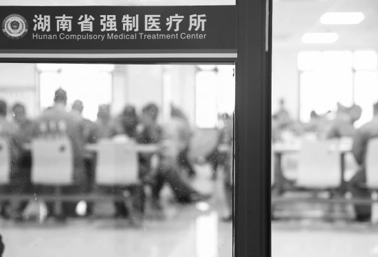 人均两条命_验孕棒两条杠图片
