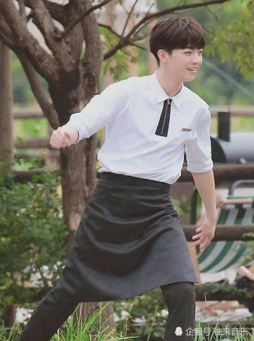 NPC发展现状!黄明昊陈立农综艺不断,而他却专