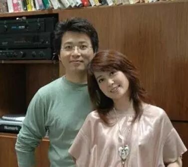 女星曝孟庭苇离婚原因:婚内出轨,恋上小12岁女助理