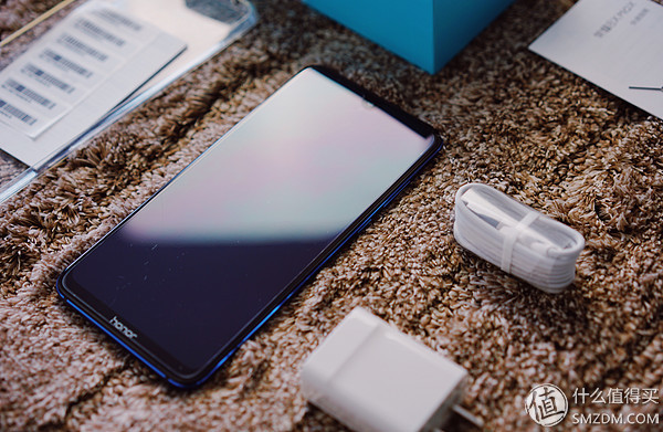 巨屏随身影院,能打电话的平板:荣耀