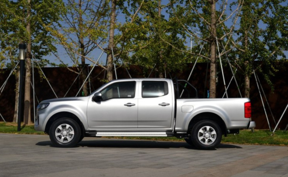 这款皮卡车销量比汉兰达还猛,车长5米4霸气不