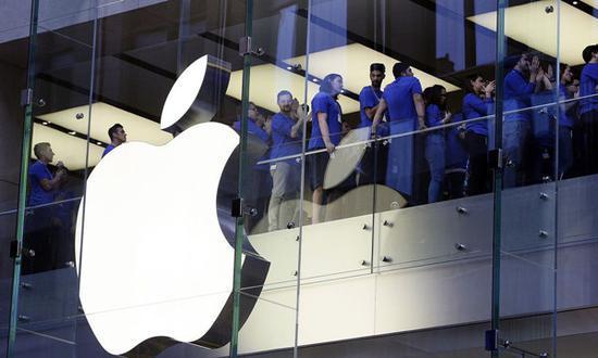 新iPhone发布苹果市值却蒸发15000亿,这两点