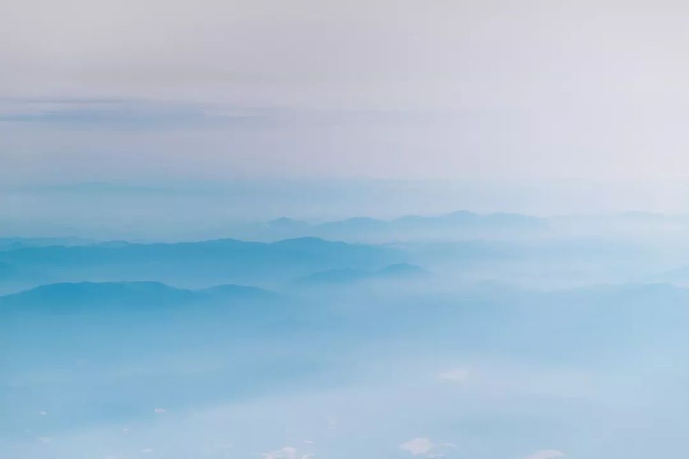 天青色等烟雨,而我在等你