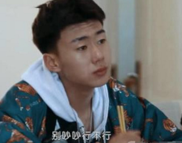 变形计:张明扬70w豪车不算啥,胡子豪的别墅,网友:有钱
