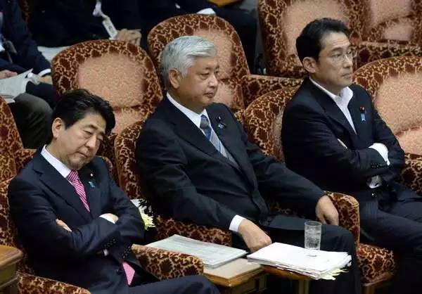 九一八强推新安保法案,安倍到底意欲何为?