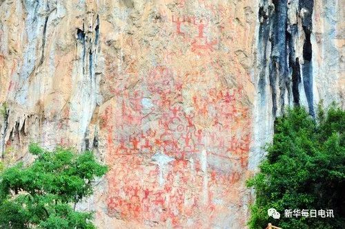 宁明人口数_宁明花山(3)
