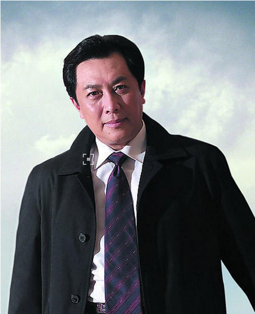 细数唐国强代言过的广告,个个都是经典,网友:你是怎么演的皇帝