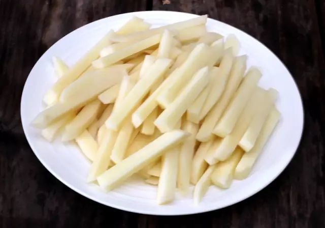640