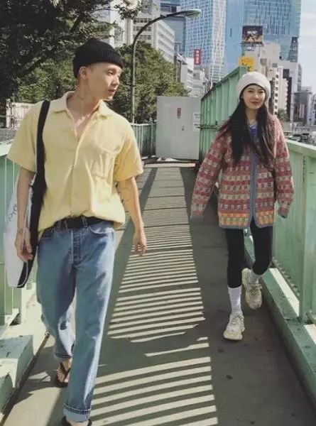 大势女idol再放热辣跳舞视频 狂秀恩爱