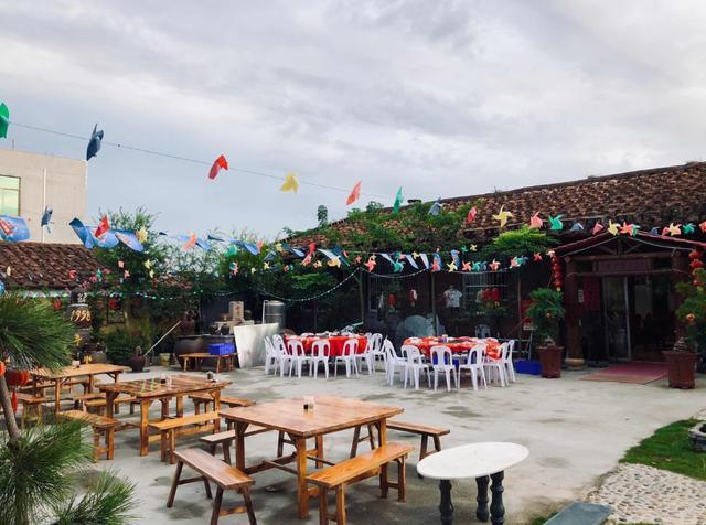 霸气的农家乐,不知道的以为是游乐场,摩天轮比