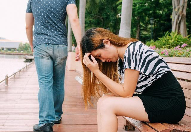 男人喜欢出轨别人的老婆,十有八九是为了这几个理由