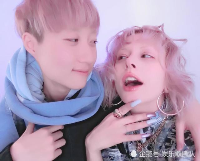 19岁吴卓林与31岁女友宣布结婚 女友头戴婚纱两人持证甜吻（组图） - 3