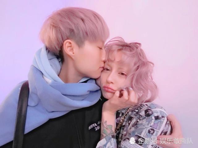 19岁吴卓林与31岁女友宣布结婚 女友头戴婚纱两人持证甜吻（组图） - 5