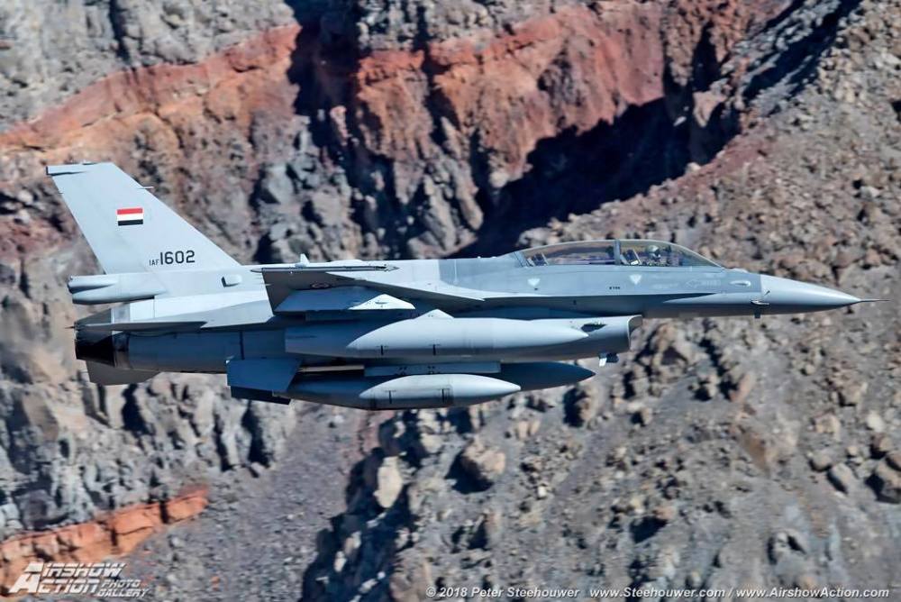 美军手把手教导有收获:伊拉克F-16IQ机队成军