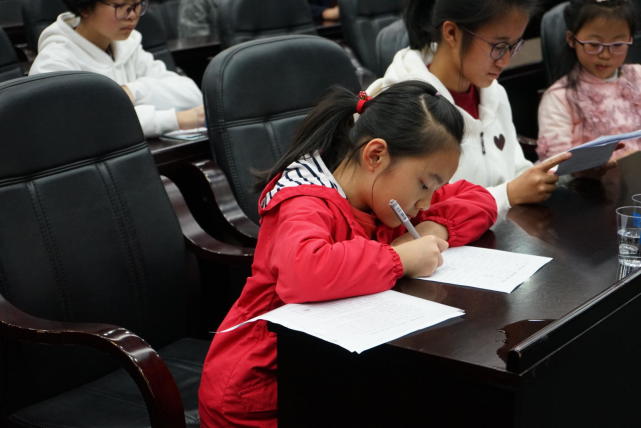 40位小主播进大电台 真情录制杭州感人故事