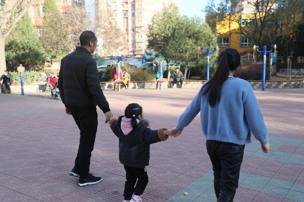 4岁女童因为一针智力如10月婴儿 在幼儿园遭