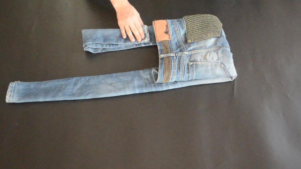 教你牛仔裤收纳小技巧,这样叠省空间又整齐,看