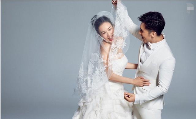 钟丽缇和张伦硕婚纱照_钟丽缇和张伦硕