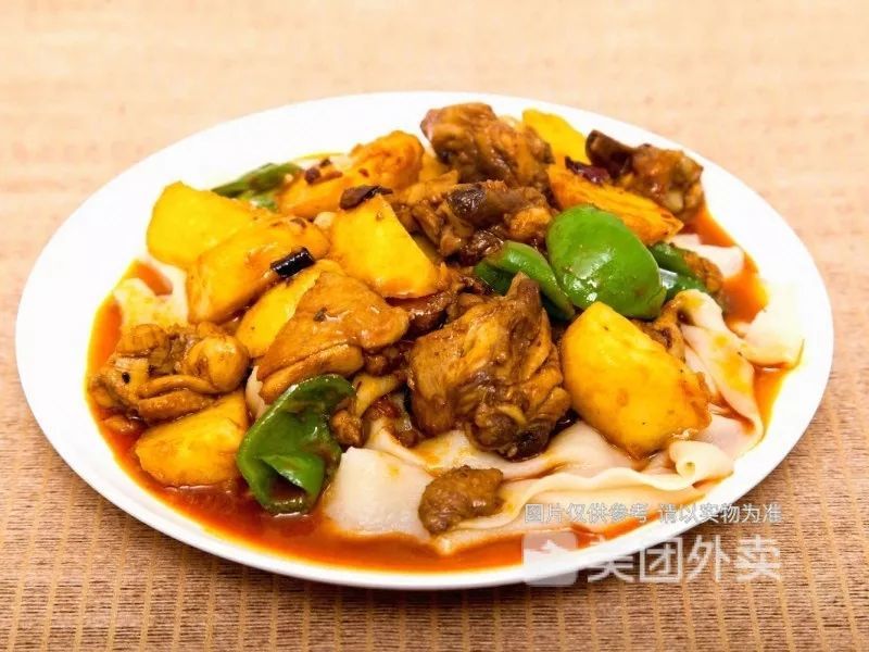 新疆大盘鸡拌面