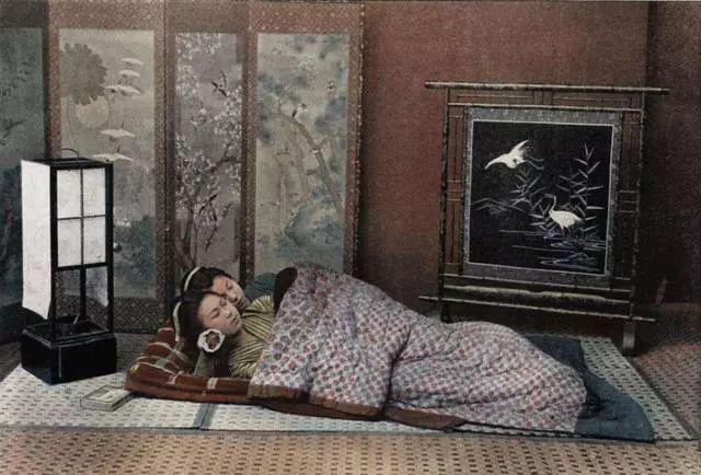 日本人为什么不睡床,睡地板?日本小姐姐透露了