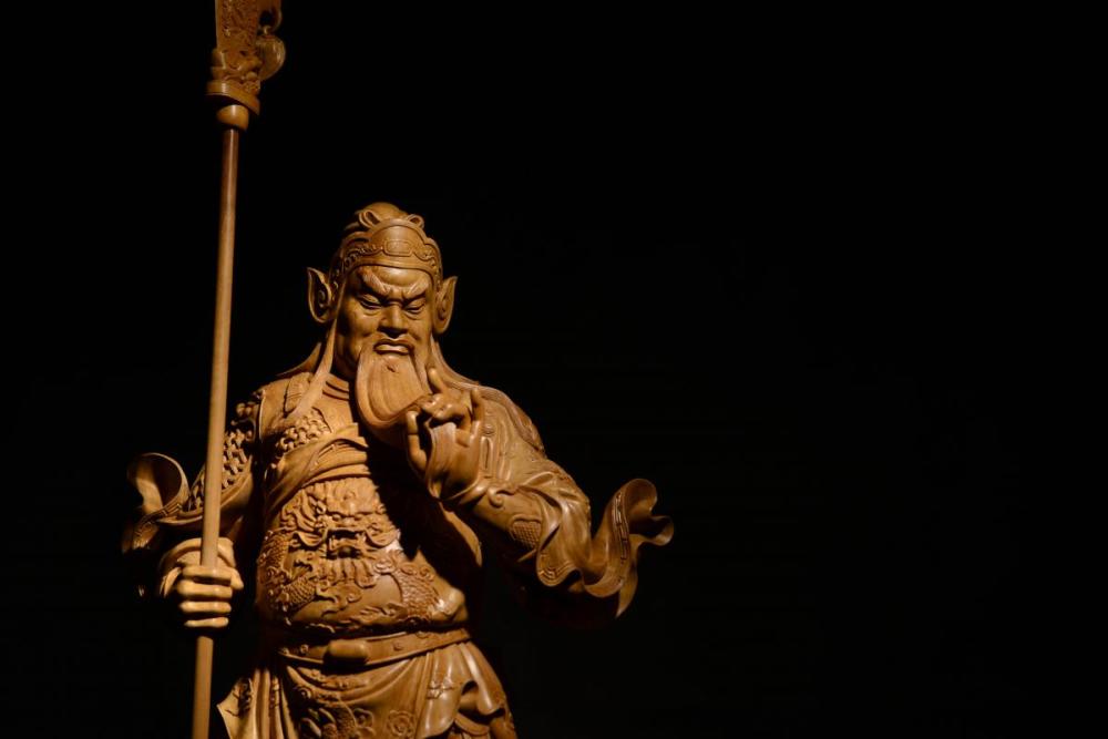 三国豪杰无数,为什么独独神化关羽一人?