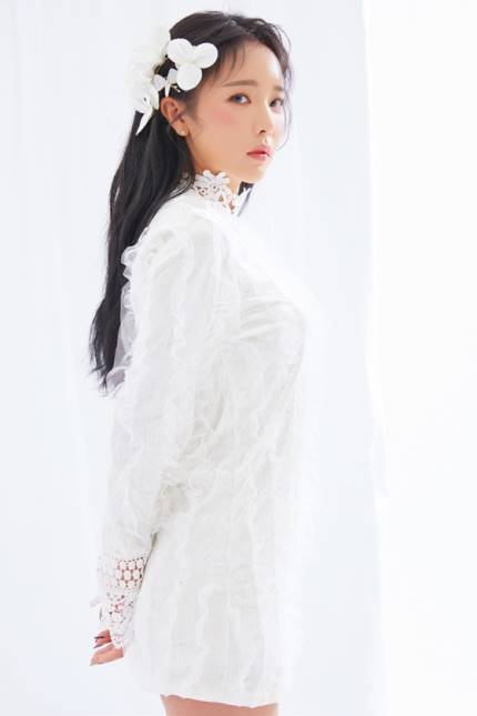 “撒娇女王”洪真英12月2日发行新曲 合作韩国知名制作人