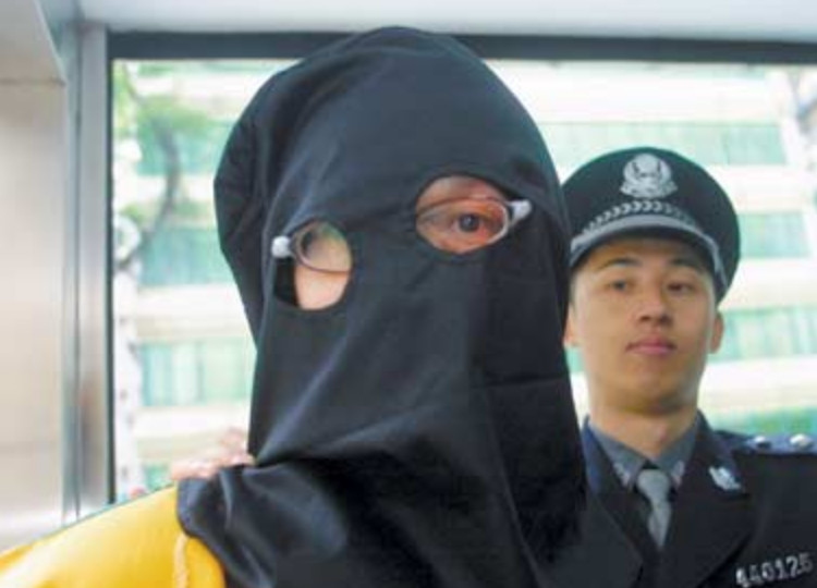 为何抓捕时"犯罪嫌疑人"要戴上头套?竟有这么多好处