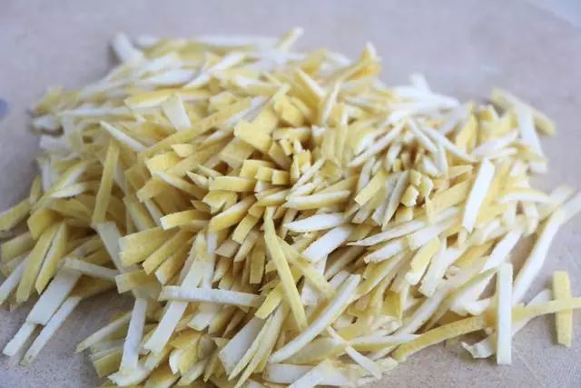 这东西扔了可惜,简单煮一煮,美容养颜,清热败火