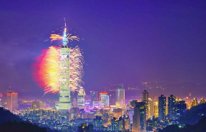 宝岛台湾的日月潭,竟然干涸了,这可和小学课本上不一样