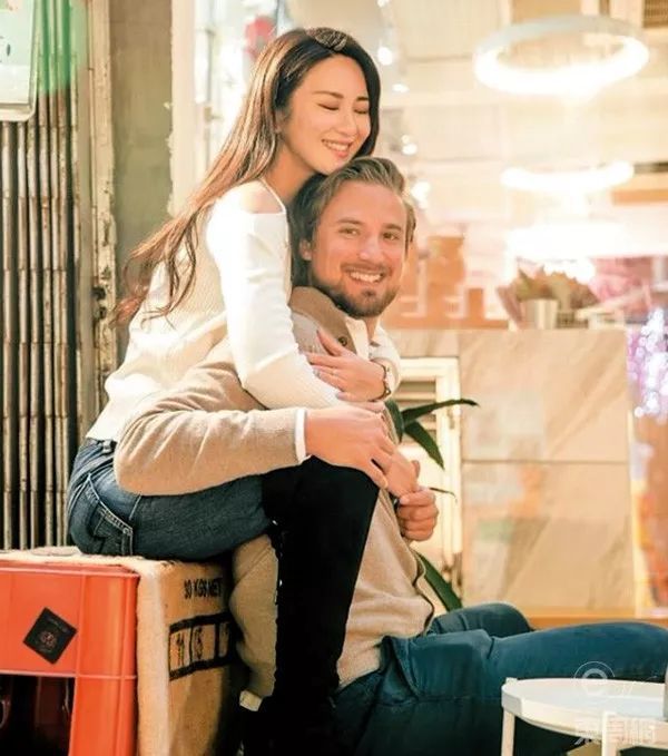 30岁女星被指与外国男友分手 曾与TVB小生传婚外情后离异