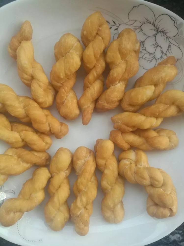 猫耳朵,麻花,自己油炸小零食,孩子吃了放心,简单