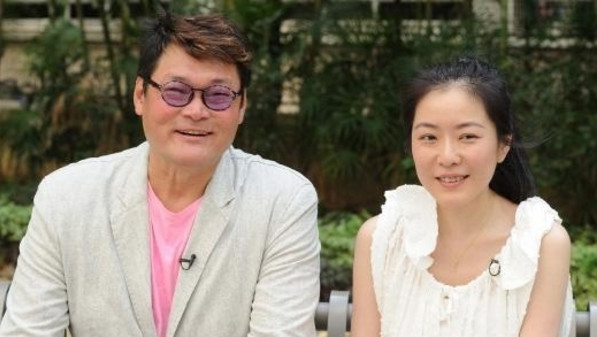 他曾帮向华强管理赌场,娶小20岁美女为妻,今5