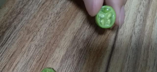 640