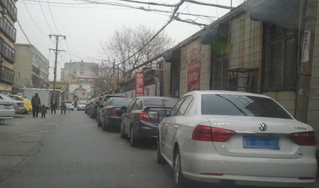 婚纱厂招车位_车位涂鸦图片