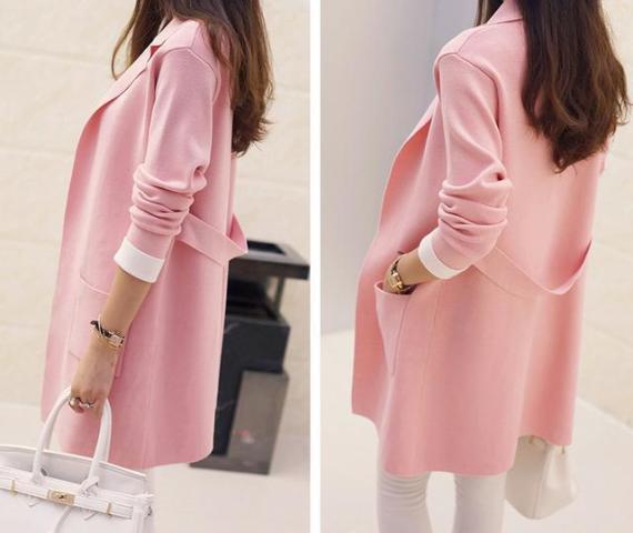 别致风情的<em>中长针织开衫</em>外套,比风衣外套还美