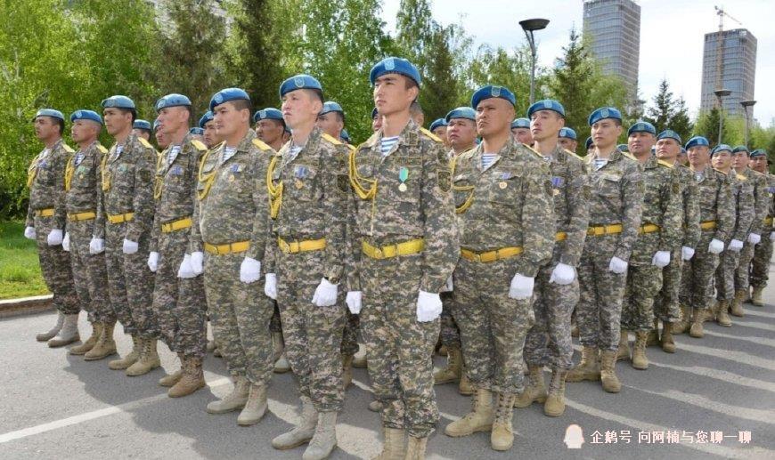 2011年,哈萨克斯坦开发新军服