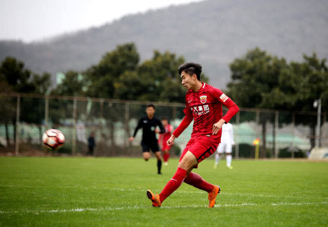 中甲中乙队称租不起中超球员:没踢一线队的小