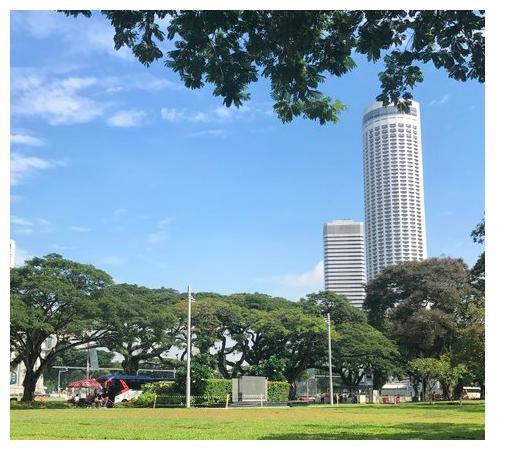 新加坡政府大厦,是古老的英式建筑,造型很有特色