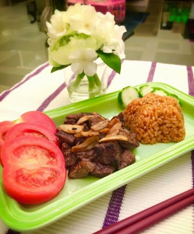 米饭别只会做蛋炒饭了,学会新做法天天吃都不