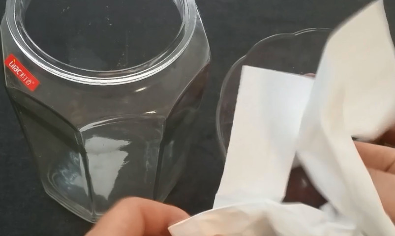 在家酿葡萄酒,几年都不会坏,比买的葡萄酒还好