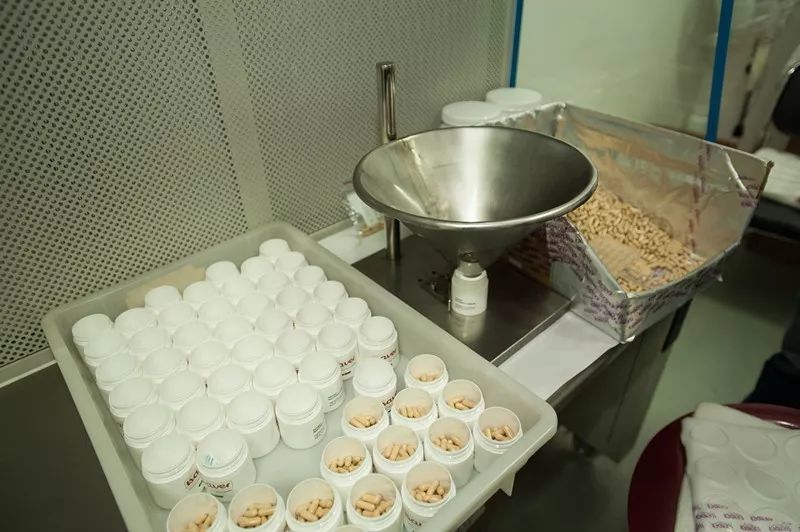 女子豪掷600万买抗癌神药被坑,竟牵出10亿元