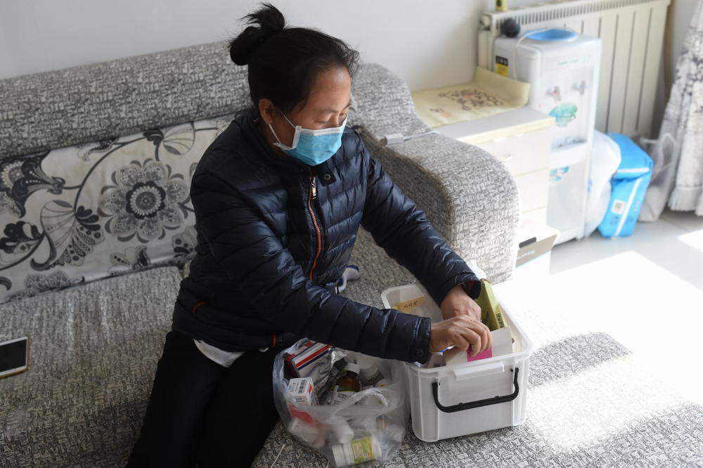 血癌宝宝长期化疗后见饭就抢,1岁练成筷子高手