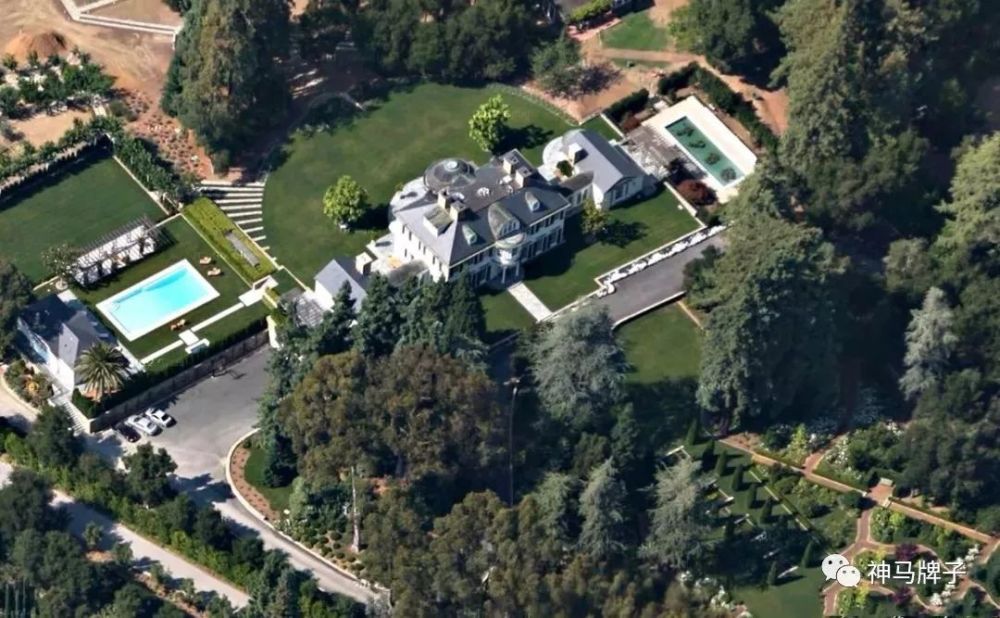 日本富豪图鉴:开20万车买8亿豪宅,为爱好投93