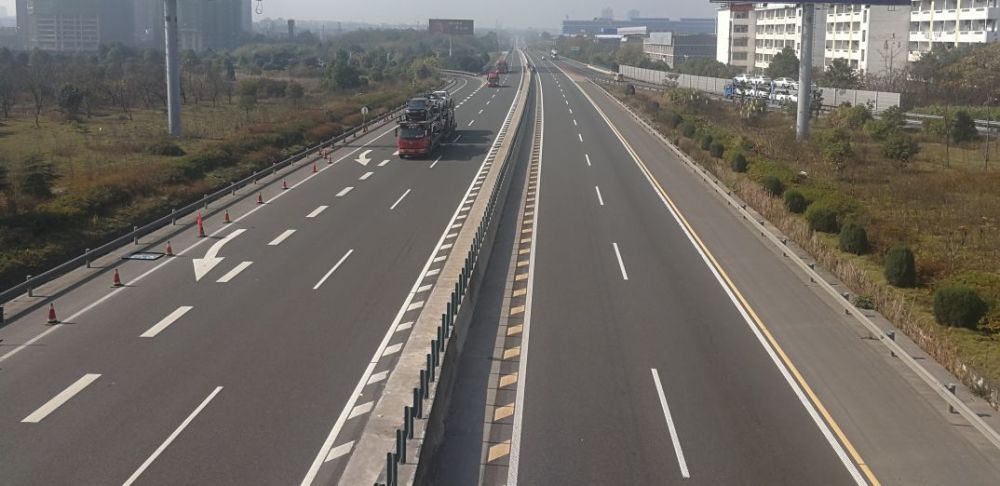 预防交通事故:道路原因调查和隐患排查治理不